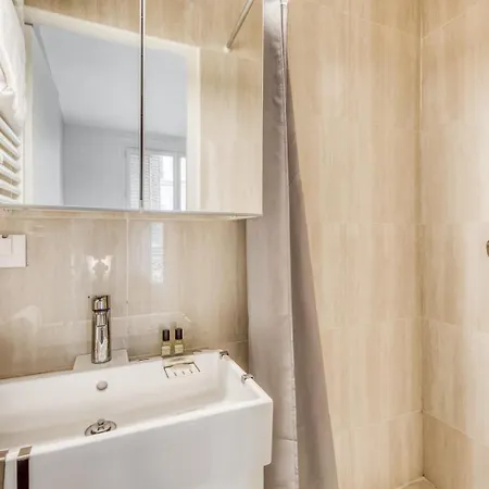 Charming Close To Gare De Lyon *