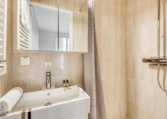 Charming Close To Gare De Lyon *